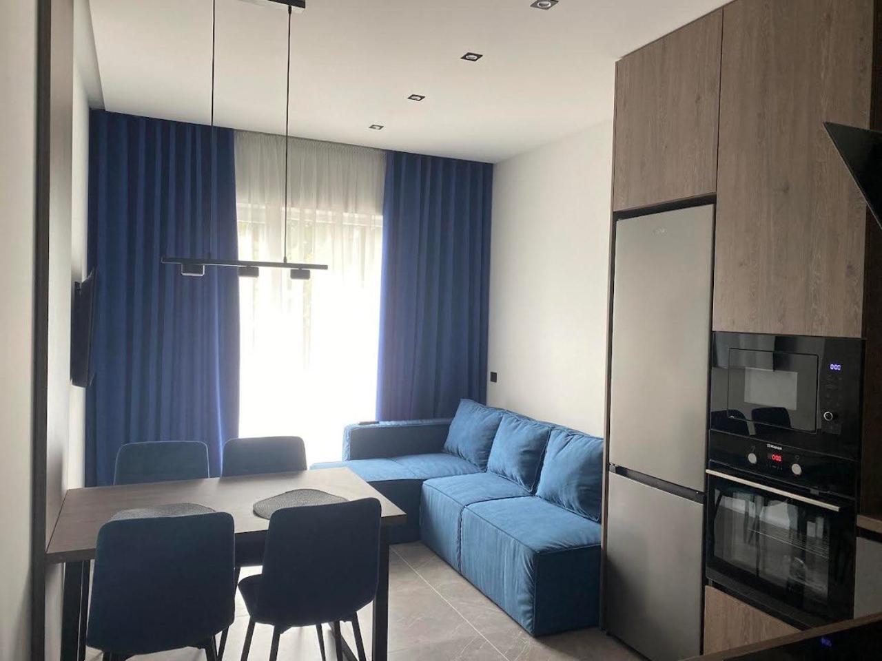 Anna's Dim Apartment
